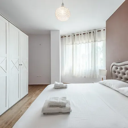 Apartment Seaside Retreat Durres